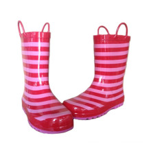 Botas de chuva de borracha de listras vermelhas com alça para meninas